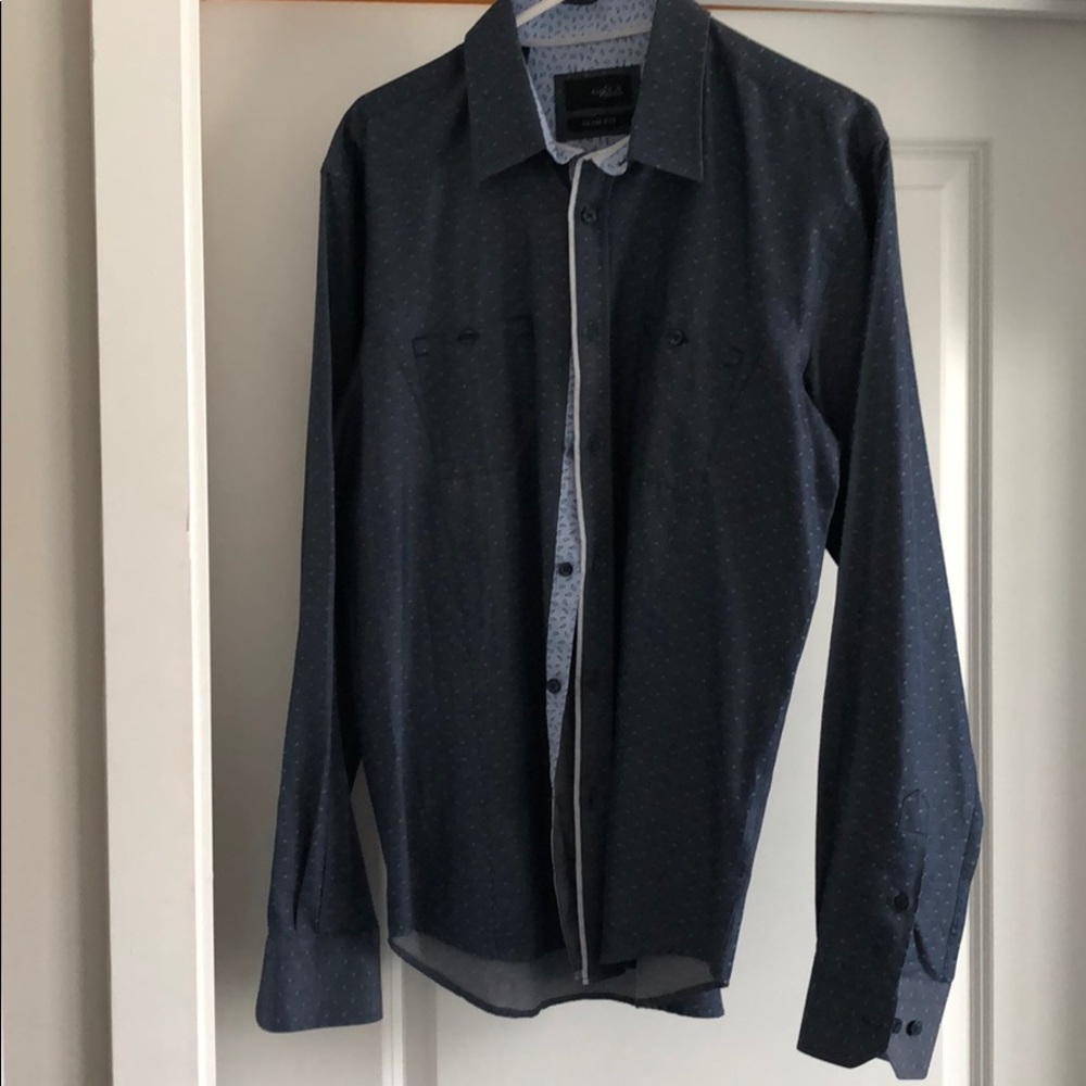 Men’s casual/dress shirt
